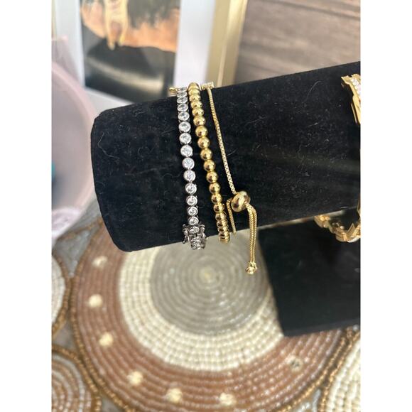 Set of Three Gold Plated Elastic/Adjustable Beaded/Crystal Diamond Bracelet - Picture 4 of 7